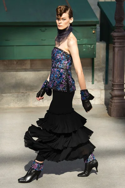 Look 43